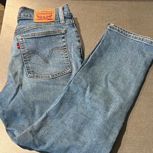 Levi's Women's Ankle Jeans in Light Blue